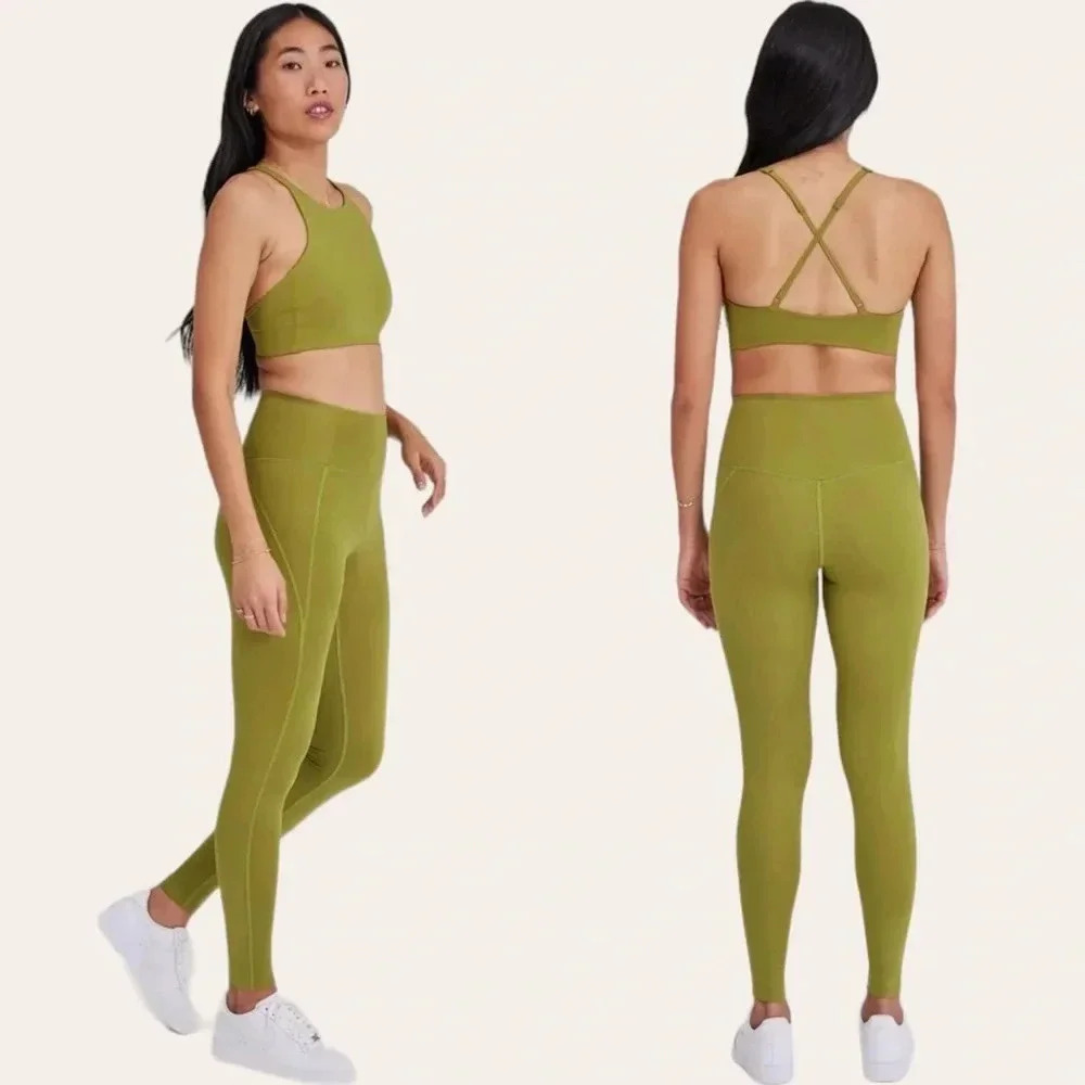 Girlfriend Collective high waist compressive leggings in Ivy - XS 28.5” length - Picture 3 of 8